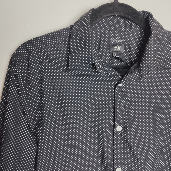 H&M Men's Easy Iron Black/White Polka Dot Dress Shirt, Size M - Picture 4 of 7